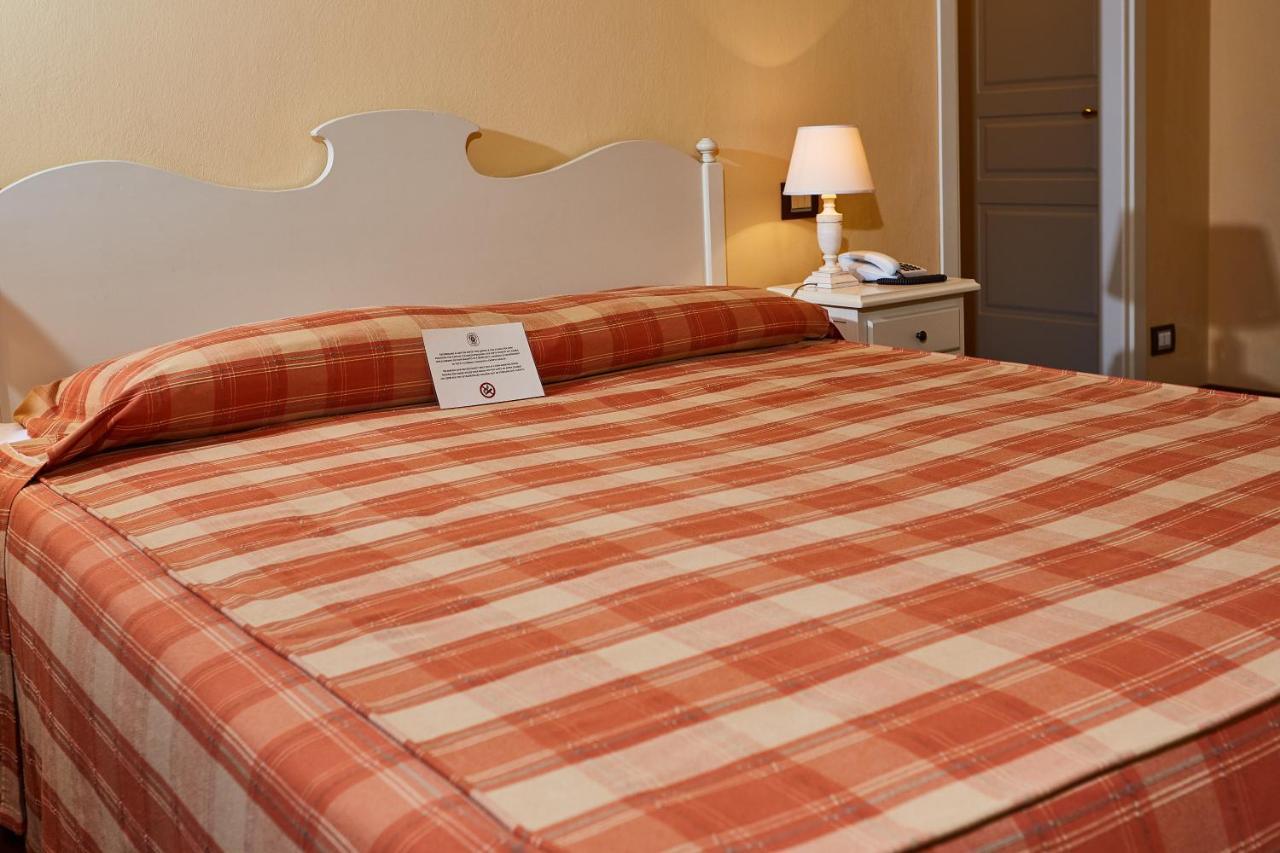 Albergo Trattoria Il Leone Pomponesco Exterior foto