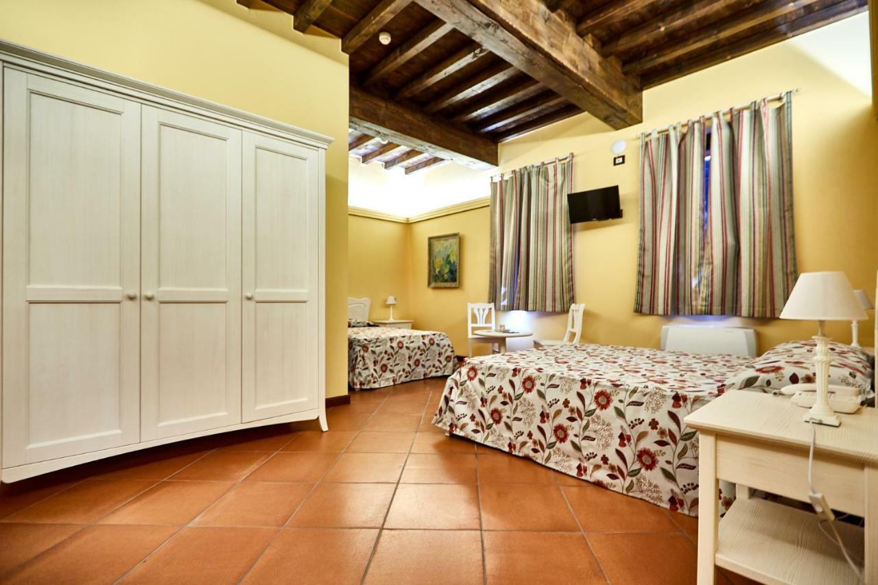 Albergo Trattoria Il Leone Pomponesco Exterior foto